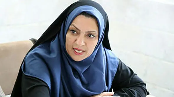تنها زن عضو شورای شهر بابل برادرش را تحویل دادستانی داد +عکس 