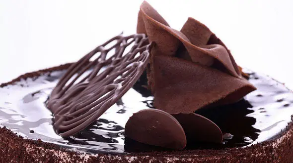 کیک شکلاتی با شکر قهوه ای