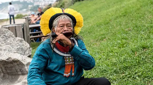 وقتی روحانی با رهبر سرخپوست اشتباه گرفته شد + عکس