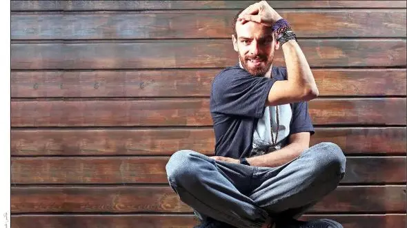 آواز باشکوه شکیب شجره با آهنگ خارجی / همه خشکشون زد ازاین حجم استعداد!