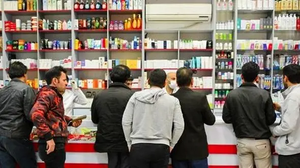 واکسن آنفلوآنزا تحویل داروخانه‌ها نشده/ مردم  به داروخانه مراجعه نکنند
