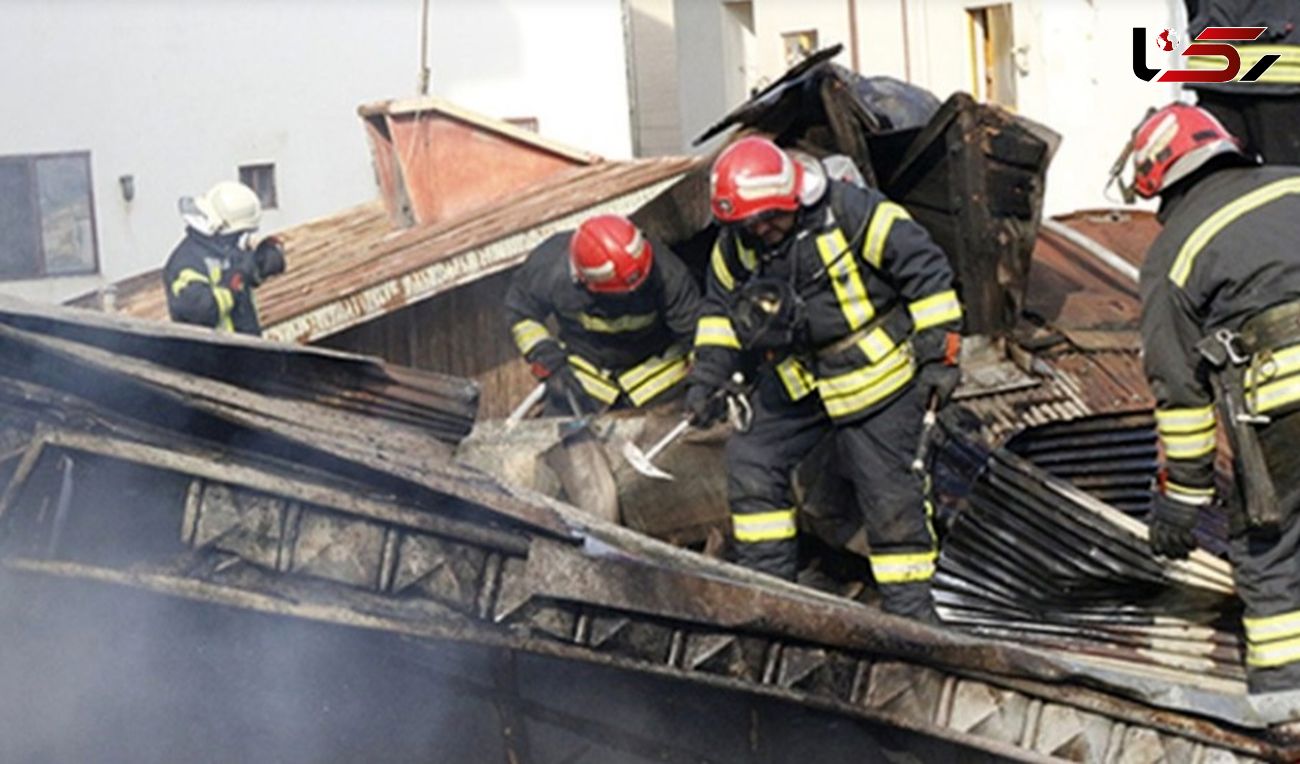 آتش سوزی یک خانه دو طبقه در خیابان شهید آبشناسان ارومیه مهار شد