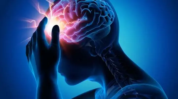 زمان طلایی برای نجات مغز: ۴.۵ ساعت؛ با علائم سکته فوراً ۱۱۵ را خبر کنید