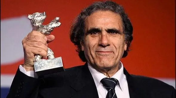 فیلم/ روایت رضا ناجی از لحظه برنده شدن بهترین بازیگر جشنواره برلین بین چند اَبَر بازیگر دنیا برای فیلم آواز گنجشک ها