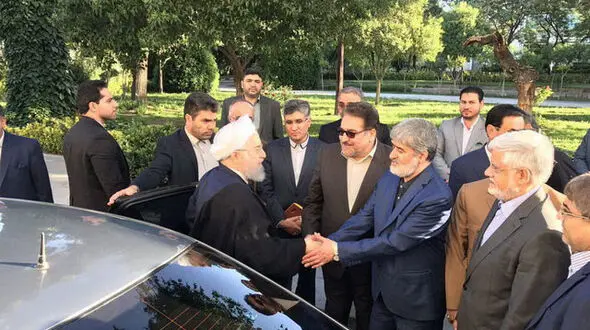 حضور ۱۷۰ نماینده در دیدار نمایندگان مجلس دهم با حسن روحانی