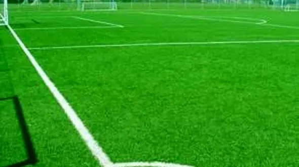 ساخت ۳ زمین چمنِ مصنوعیِ مینی فوتبال در شهرستان نیر