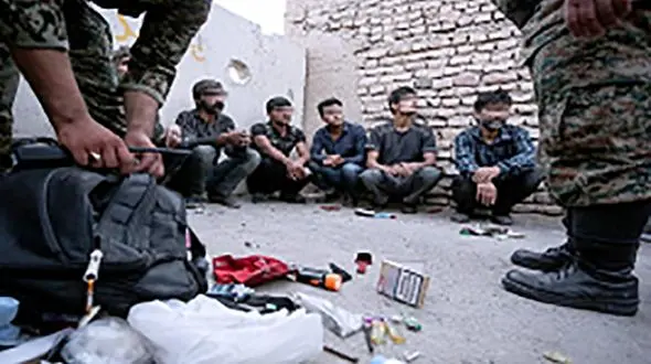 عمده فروش معروف به سیا در مشهد دستگیر شد 