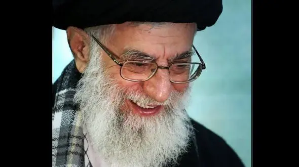 شعرخوانی زیبای رهبر معظم انقلاب از استاد شهریار/ دلم جواب بلی میدهد صلای تو را+ فیلم