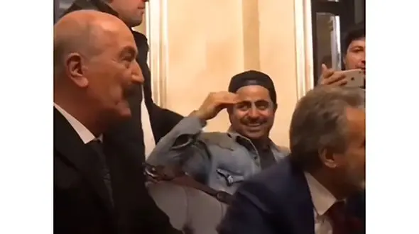 ویدیویی باحال از تشویق جالب بیرانوند توسط سعید راد، بازیگر تازه درگذشته در پشت صحنه سریال دل/ چه روحیه فوق العاده‌ای