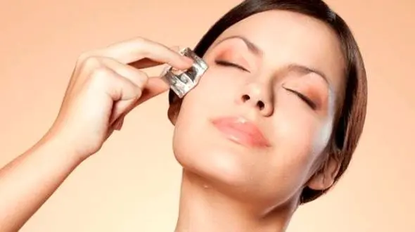 زیبایی پوست با یخ درمانی