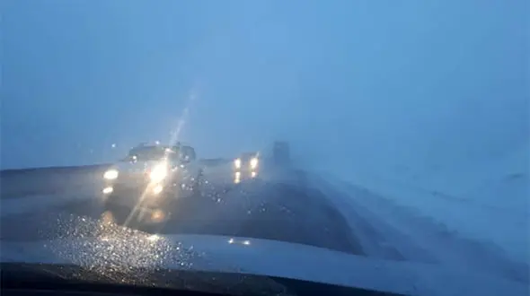 جاده هراز بازگشایی شد/ کندوان همچنان مسدود است