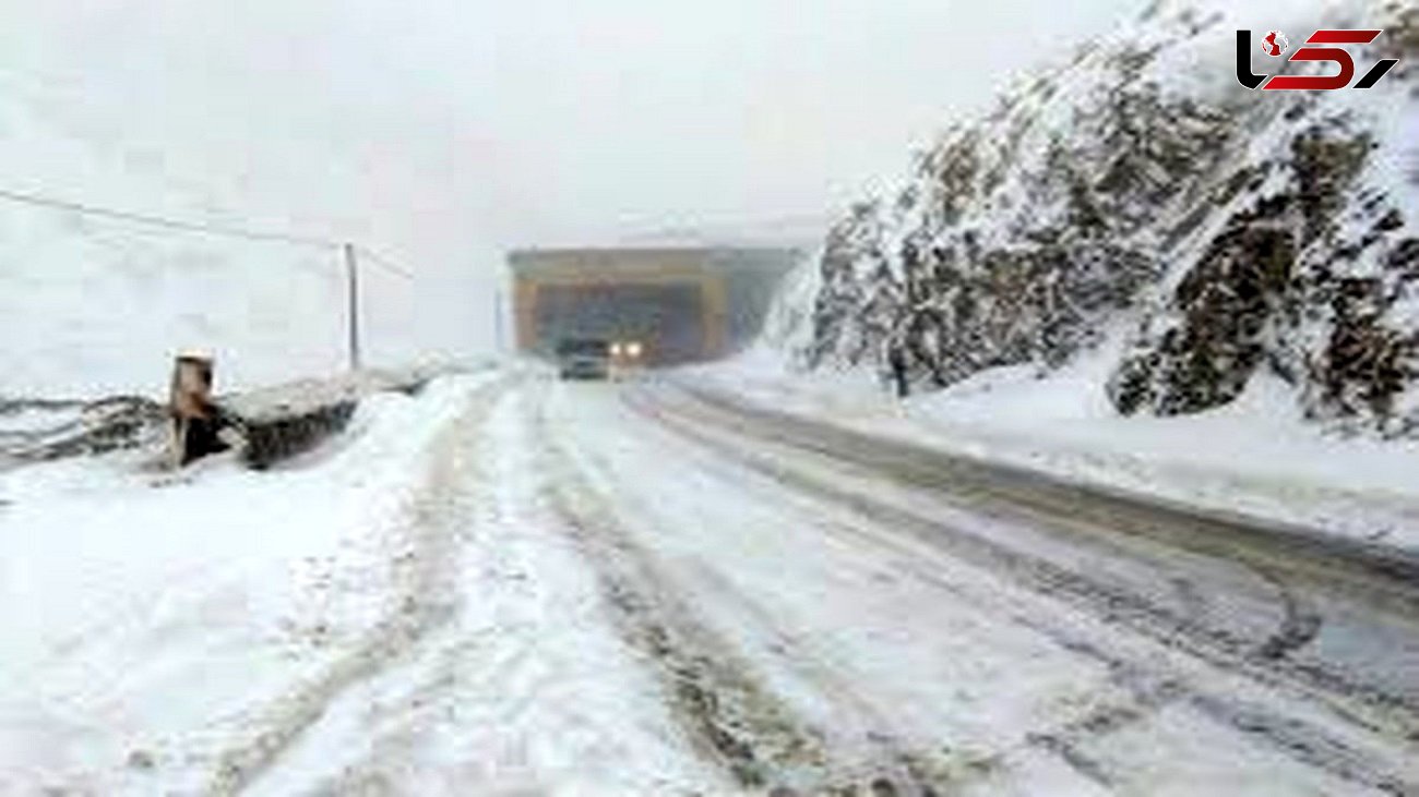 جاده چالوس به دلیل بارش برف مسدود شد
