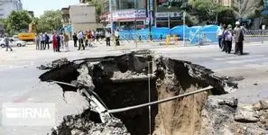 علت اصلی فروریزش زمین در شهرک ولیعصر تهران چیست؟