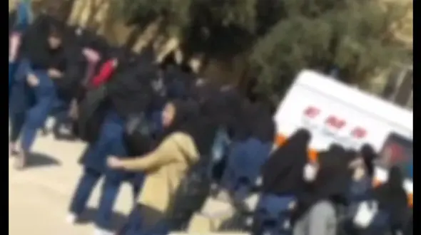 ماجرای مسمومیت‌ دختران دانش آموز به دبیرستان دخترانه شهرستان کوار شیراز رسید + فیلم