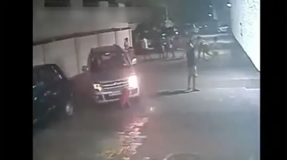 ببینید: زنده ماندن معجزه‌آسای یک نوجوان پس از رد شدن وحشتناک خودرو از رویش + فیلم