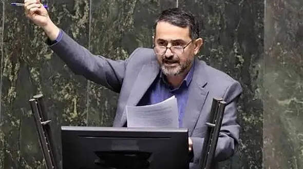 عضو کمیسیون امنیت ملی : یک نماینده حزب « شین »دنبال کودتا علیه پزشکیان بود/ آنها در مجلس هو شدند !