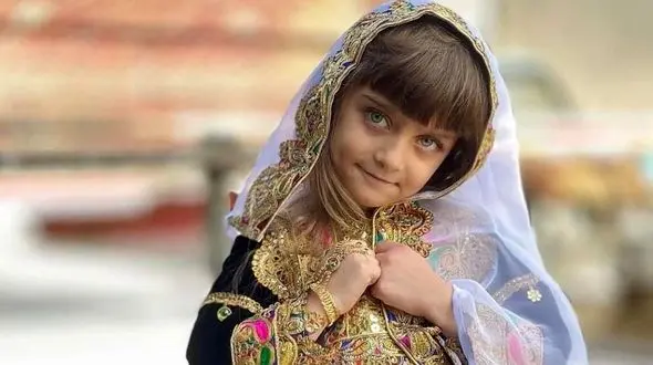 سونیا کوچولوی سریال جیران بعد از گذر زمان ! / چقدر خوش لباس و زیبا شده هزار ماشالله !