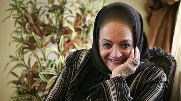 عکس/ سفر در زمان/«شهلا ریاحی» در 31 سالگی و با چادر مشکی؛ سال 1336