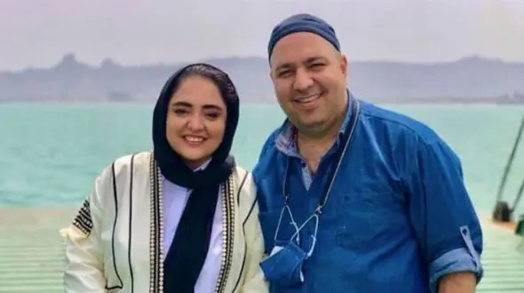 فیلم/ علی اوجی: رفته بودیم مسافرت نرگس محمدی حلقه ازدواجشو جاگذاشت داخل توالت هتل بعد آدم فرستادیم پیدا کنه و 4 ساله یک چایی به ما نداده