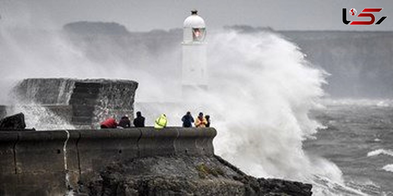 طوفان در انگلستان سه کشته برجا گذاشت+تصاویر