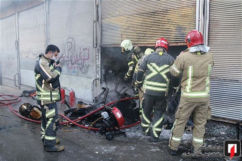 کارگاه مبل سازی آتش سوزی تهران