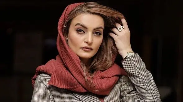 فیلم / نیلوفر پارسا بازیگر سریال آوای باران: بعد زایمان دوقلوهام خیلی پشیمان شدم / پسرم نارس بود 