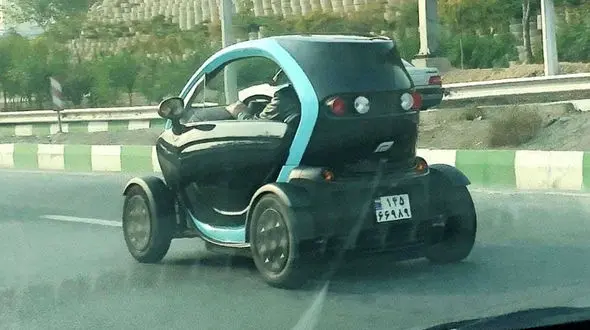 جولان اولین خودروی برقی ایرانی در تهران + عکس