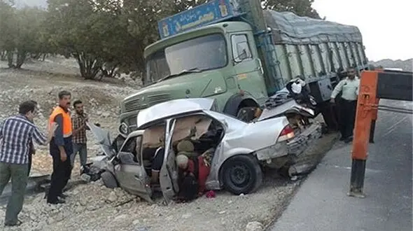 «عدم توجه به جلو، خستگی و خواب‌آلودگی» عامل وقوع 85 درصد تصادفات جاده‌ای