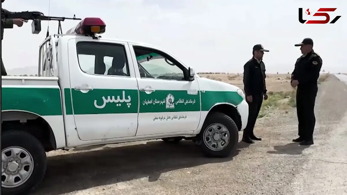 فیلم هالیوودی صفر تا صد عملیات در نابودی  هلیکوپترها و  هواپیماهای آمریکایی در جنوب اصفهان / سه هواپیمای سی 130 با هلیکوپترهای داخل شان و 4 هلیکوپتر در حال پرواز
