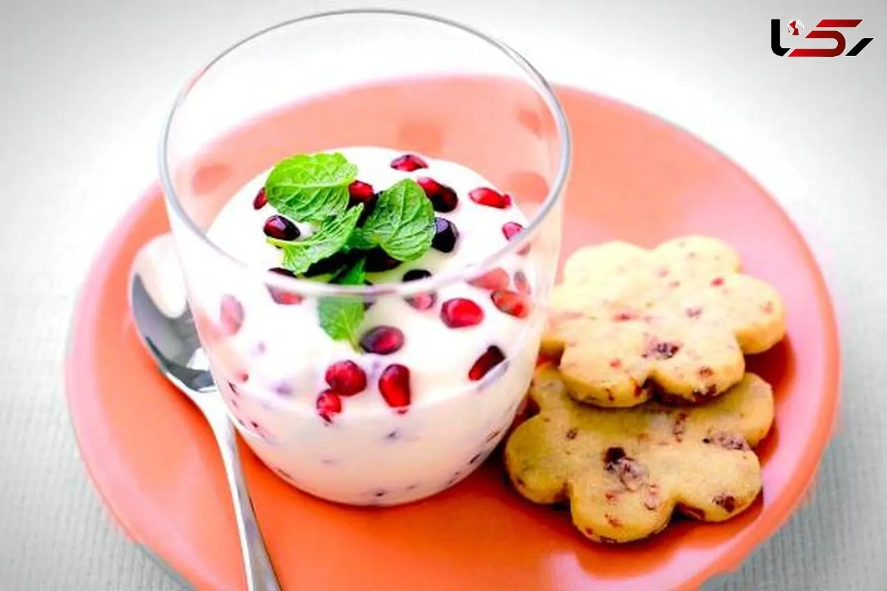  دسر سه سوته ماست و انار مناسب برای دورهمی ها + دستور تهیه