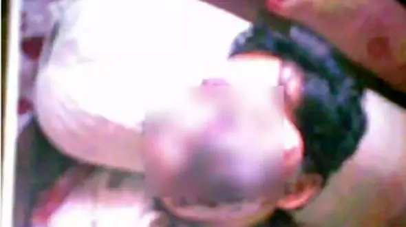 انتقام عجیب 3 مار سیاه کبری از جوان مارکش + عکس