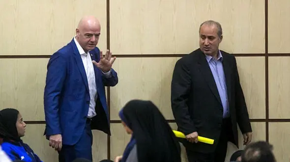 هشدار رئیس فیفا به فدراسیون فوتبال ایران؛ ورود بانوان به ورزشگاه را آزاد کنید!