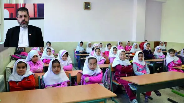 دانش‌آموزان بعد از فارغ‌التحصیلی نمی‌توانند حتی نامه اداری بنویسند/ نه فقط ۱۵ وزیر، بلکه کسانی که آنها را انتخاب کردند هم باید پاسخگو باشند!