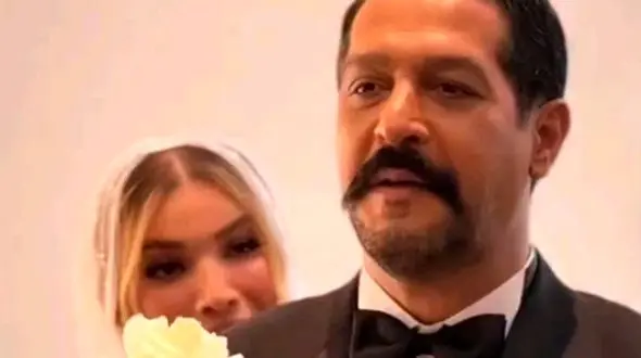 فیلم/ 2 کلمه حرف حساب از کامران تفتی: هر چقدرم خوب باشی 50 درصد دورت میگردن و 50 درصد هم فحش میدن؛ در بازیگری و خوانندگی به خودم نمره...!