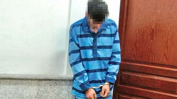 فیلم /قاتل مادرکش : با زنم و پدر و مادرش اختلاف داشتم اما مادرم کشته شد / 3 تا بچه قد و نیم قد دارم / اصلا حالم خوب نیست