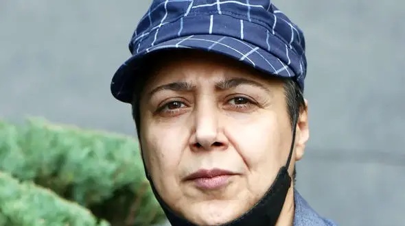 تصویر جدید 13سالگی شهره لرستانی در آغوش مادر زیبایش