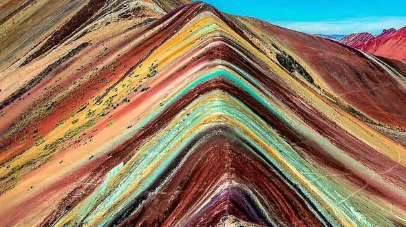 عجیب ترین کوه + فیلم