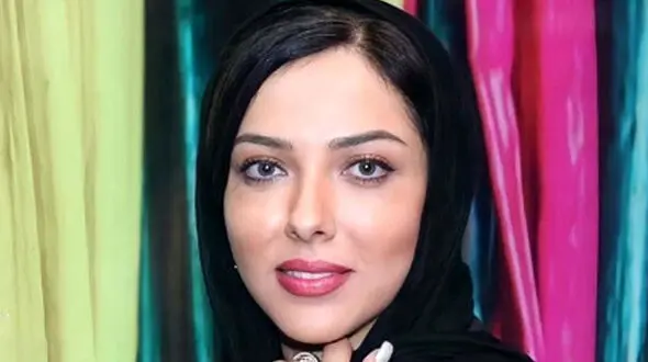 سلفی لیلا اوتادی در ماشین + عکس 