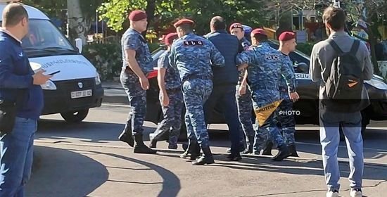 اعتراضات گسترده در ایروان / 196 نفر از معترضان دستگیر شدند