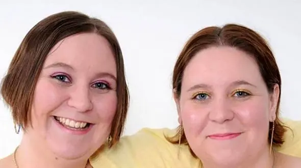 خانم پرستارهای  دوقلو از کرونا کشته شدند + عکس / انگلیس
