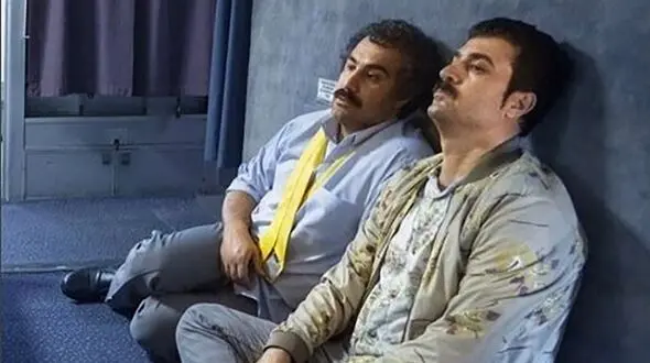 نسبت نزدیک مادر ارسطو در سریال پایتخت  با محسن تنابنده ! / جمع فامیلا جمعه ! + عکس ها و نسبت دقیق