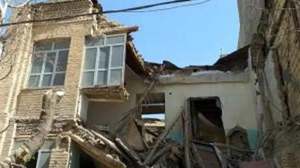 زنده به گور شدن مادر و دختر در آغوش هم ! / تراژدی تلخ در فسای شیراز