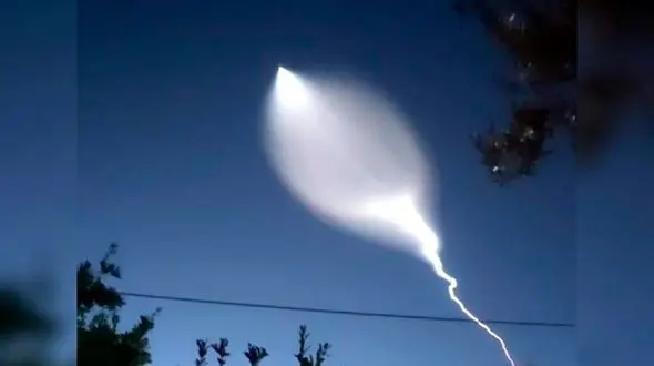 فیلم  شاهکار اصابت موشک سجیل در خاک اسرائیل ! / موشکی که لقب فرشته در جهان گرفت !