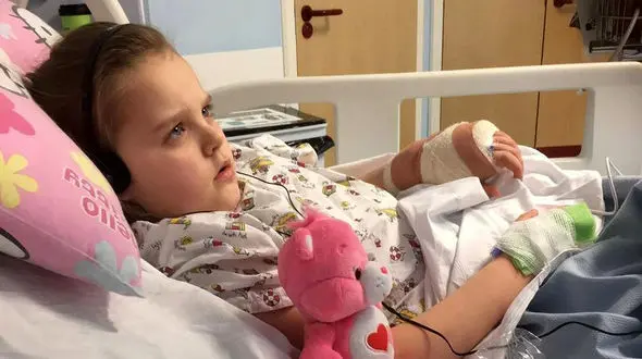 عنکبوت خون آشام دخترخردسال را راهی بیمارستان کرد+تصاویر(16+)