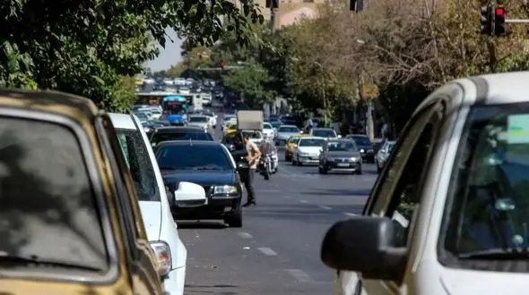 رشد جزئی قیمت خودروهای مونتاژی و وارداتی در آبان؛ کمتر از ۲ درصد