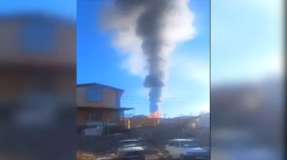 فیلم آتش سوزی هولناک در شهرک عالی نسب بستان آباد / درخواست نیروی آتش نشانی از تبریز