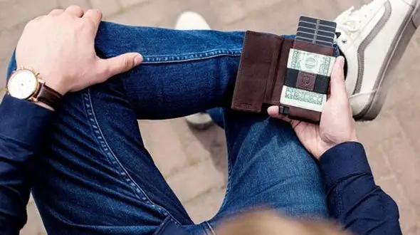 کیف پولی که هرگز گم نمی‌شود+عکس 