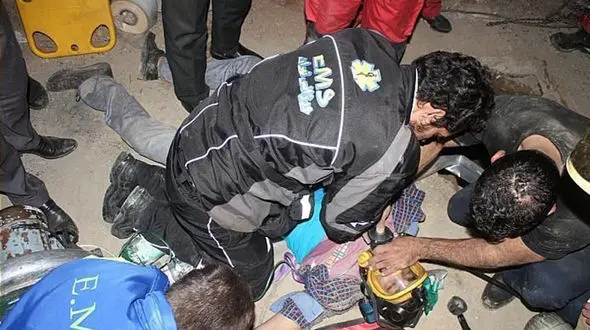  سقوط مرگبار کارگر به عمق چاه ۲۰ متری + تصاویر 