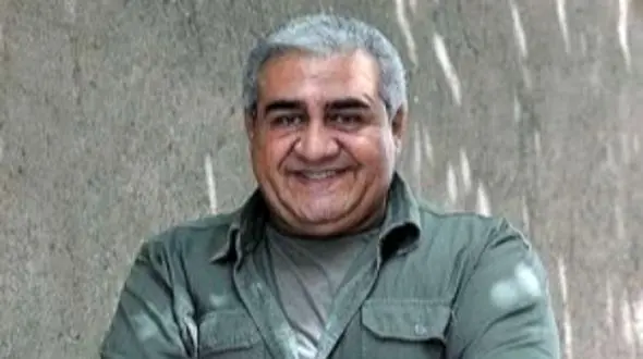 فیلم مداحی باشکوه «مجید شهریاری» بازیگر سینما در حرم امام رضا(ع) / دلخوشن نمیدونن که امید حرم به خاک افتاده