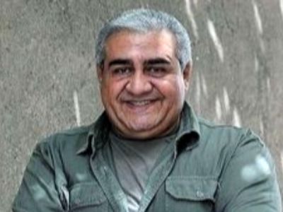 فیلم مداحی باشکوه «مجید شهریاری» بازیگر سینما در حرم امام رضا(ع) / دلخوشن نمیدونن که امید حرم به خاک افتاده